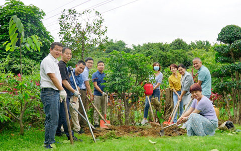 إ���ഺ������ǰ��ת��IM����԰�ֳ���23��������ֲ���Բ���չ�