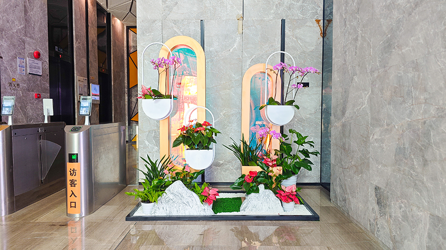 保利多数汇大堂绿化美陈组景